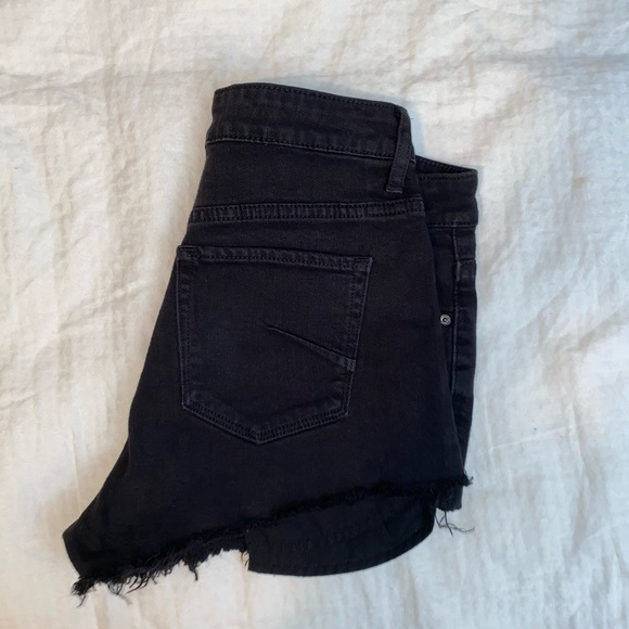 Aritzia talula shorts - Picture 2 of 2